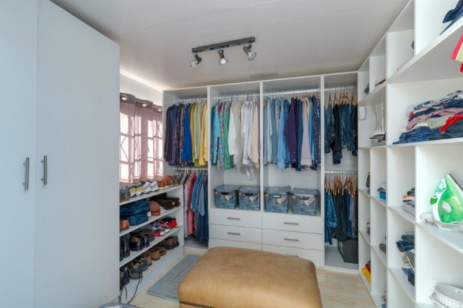 3 Bedroom Property for Sale in Table View Western Cape
